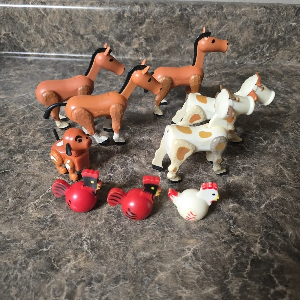Vintage 1970's Plastic Fischer Price Horses, Cows, Chickens, Dog Toy
